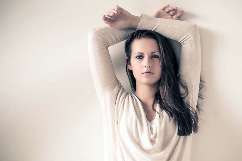 Hostess Jessica Koblenz