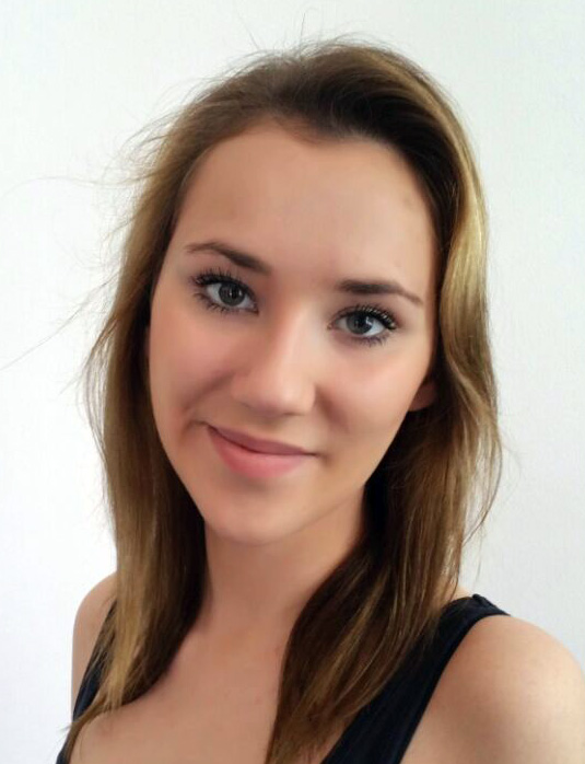 Messehostess Fiona Theresa in Berlin