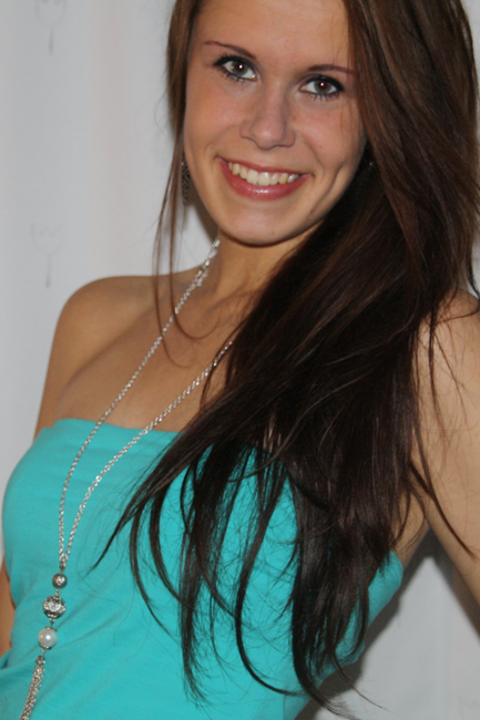 Hostess Alise aus Kassel