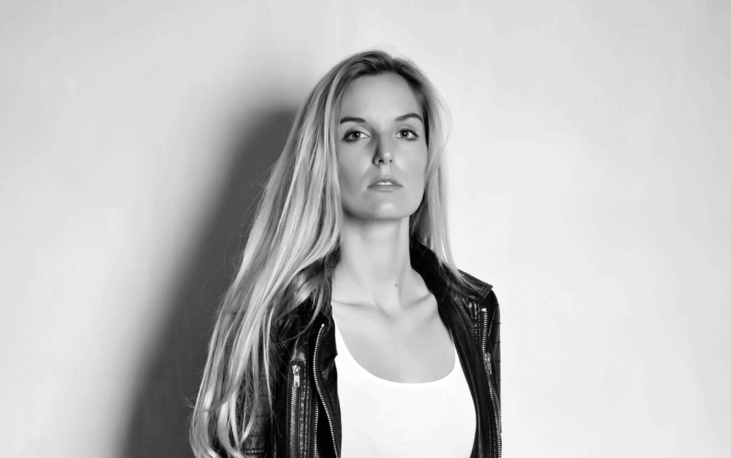 Hostess Tamara