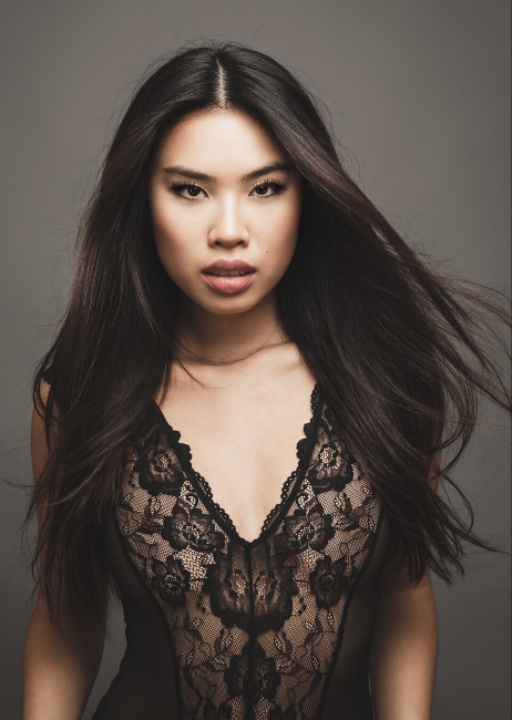 Model Hostess Linh aus Hamburg