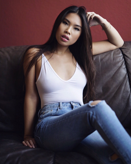 Hostess Linh