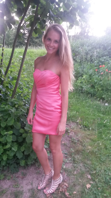 Hostess Chiara