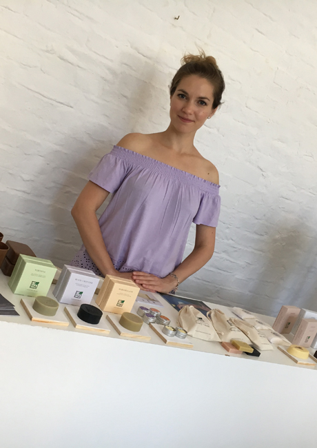 Hostess Marta