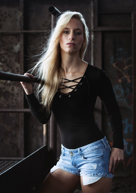 Model Jennifer