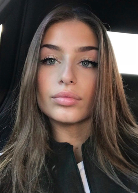 Messehostess Blerta – München