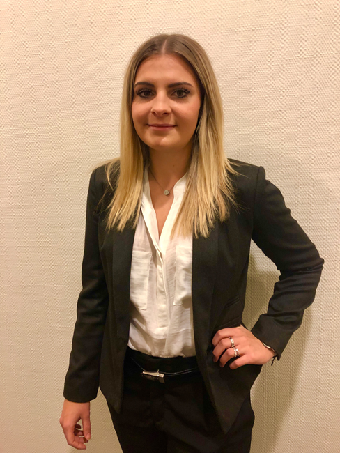 Hostess Sabrina