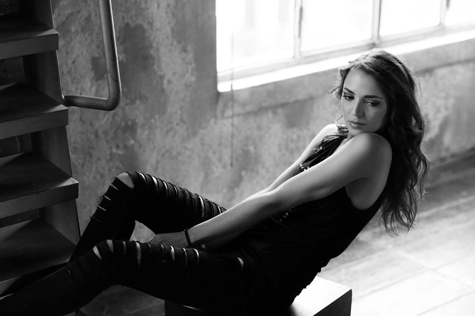Hostess Alina