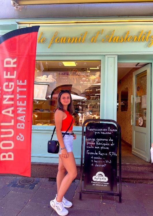Hostess Tanjina 