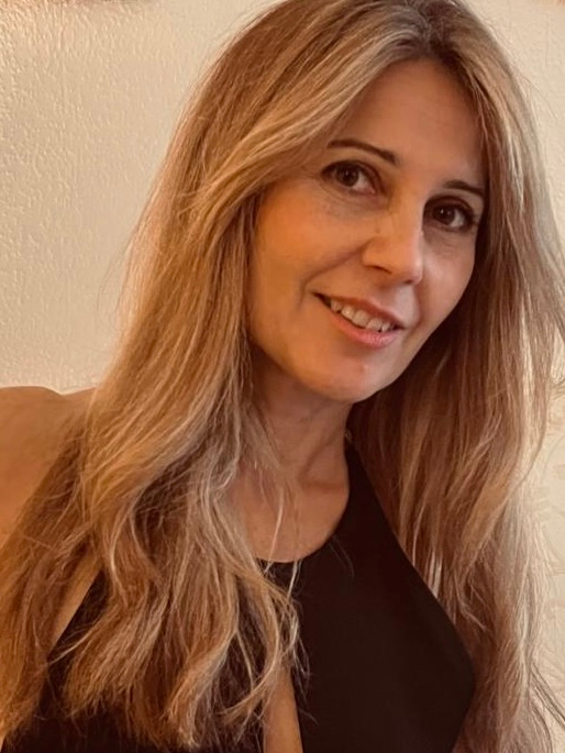 Brand Ambassador Larissa from 