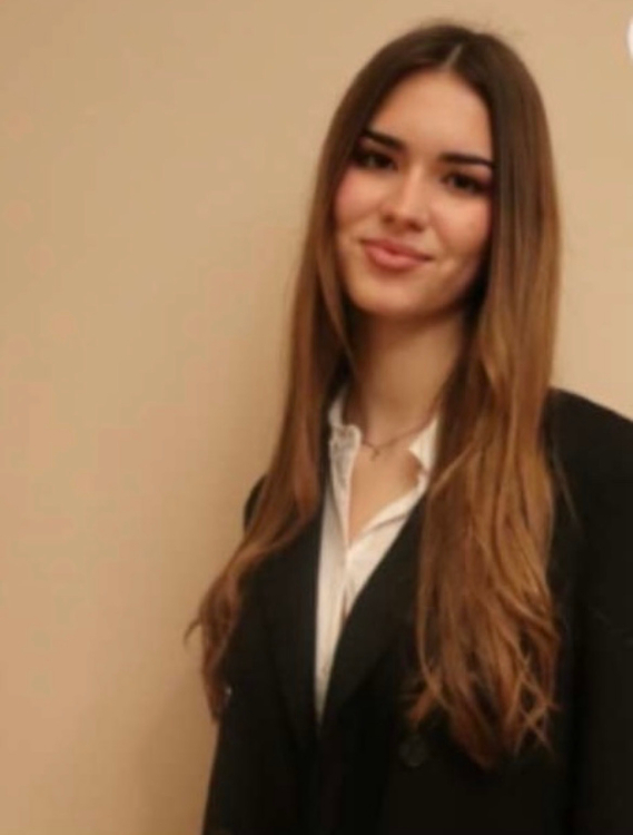 Fair hostess Natasha from Munich