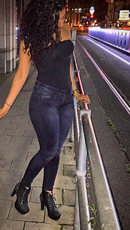 Messehostess Romina – Düsseldorf 